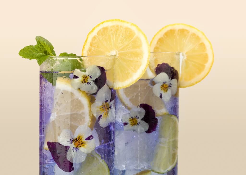 Viola Cocktail