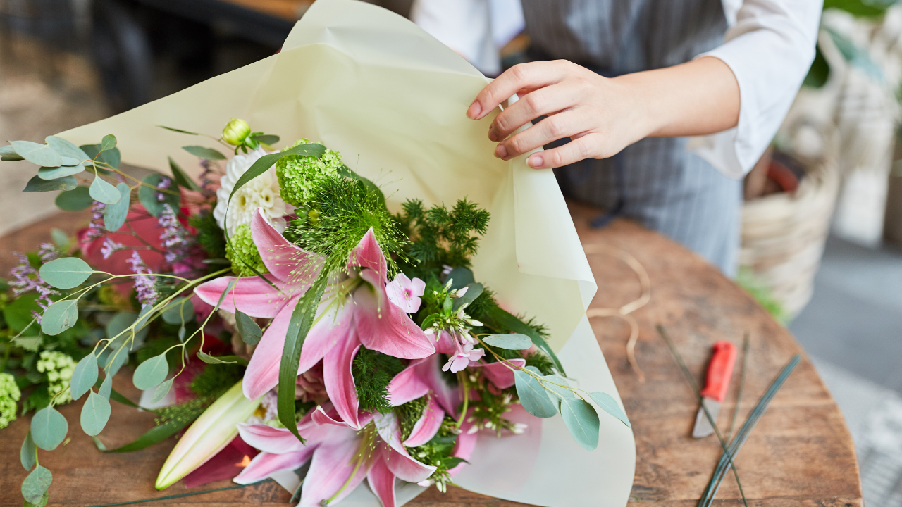 Sustainable Flower Wrapping: Eco-Friendly Ideas