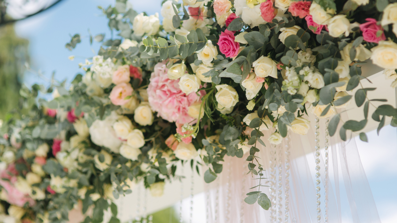 Blooming Beauty: Spring Wedding Flowers Unveiled