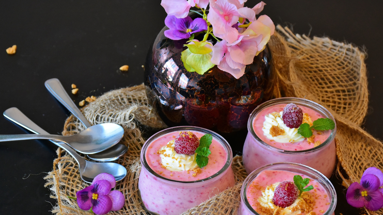 Exploring the Art of Floral Desserts